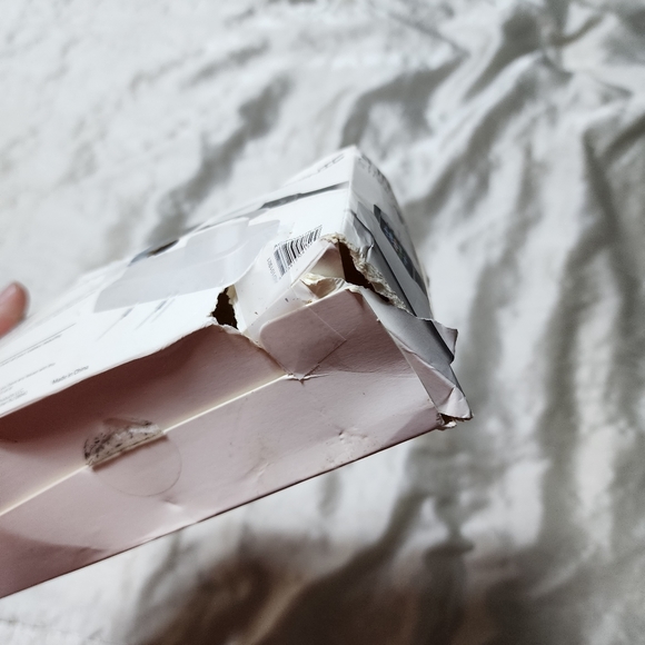 NWT Aconic 3-in-1 Charging Stand iPhone, Apple Watch, Airpods 1 / 2 / Pro - Picture 6 of 6